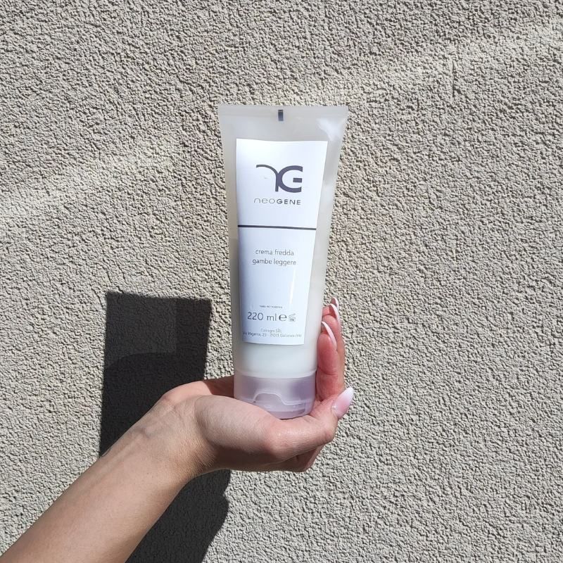 CREMA FREDDA CORPO PER GAMBE LEGGERE